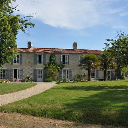 Le Logis De La Venerie Hotel Олон-сюр-Мер Екстериор снимка